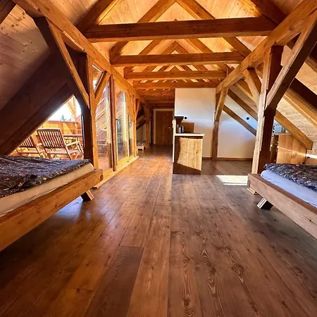 Farma Bláto - Sýpka A Glamping * Uhlirske Janovice